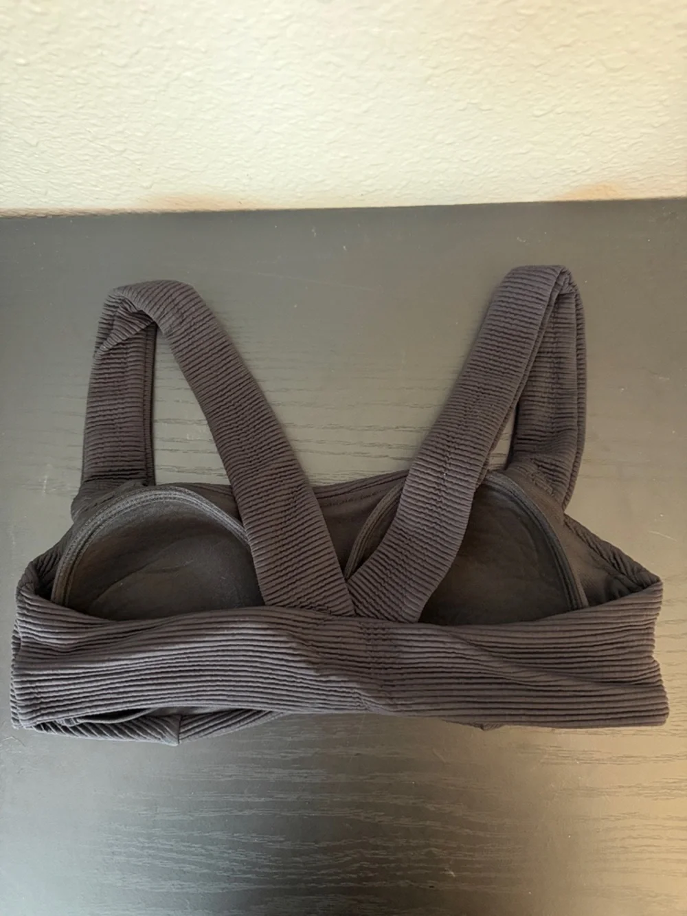 Gym top - Picture 2 of 3